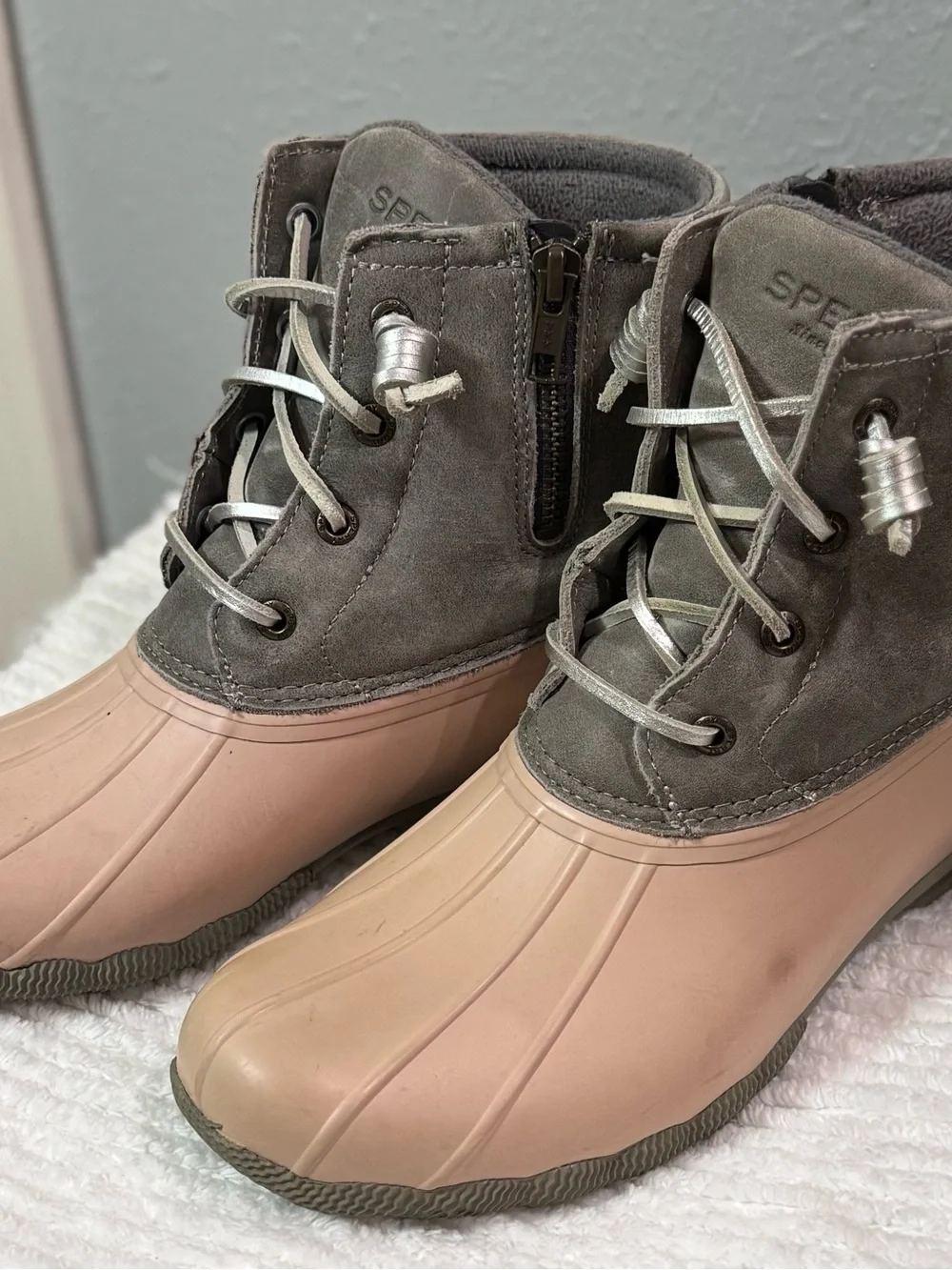 Sperry Women's Gray Suede and Blush Rubber Duck Boots